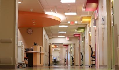 Hallway within Care Area 10 at Phoenix Children's